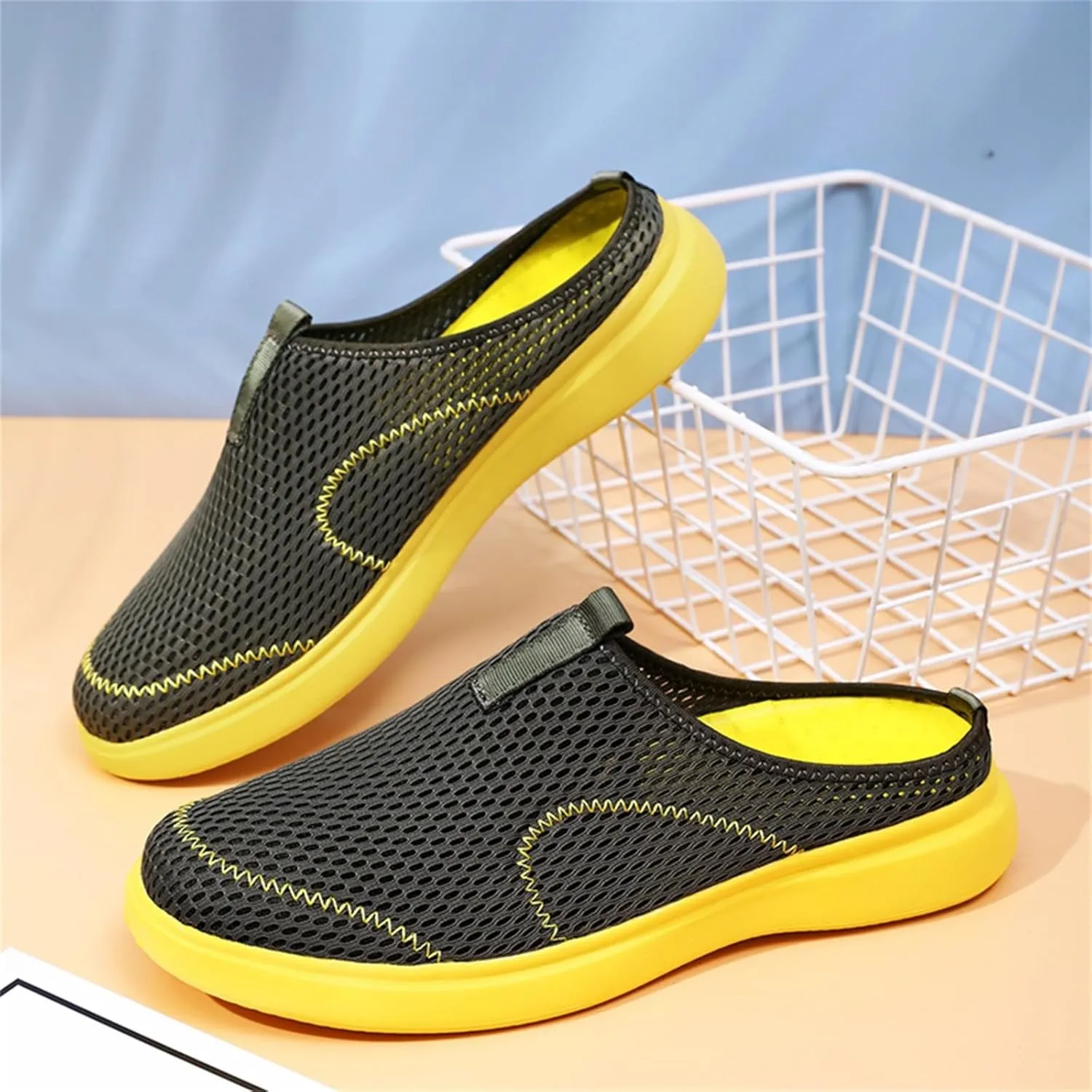 Fashion Summer Men Casual Shoes Breathable Mesh Shallow Wear Lightweight Casual Half Slippers Canvas Shoes Men