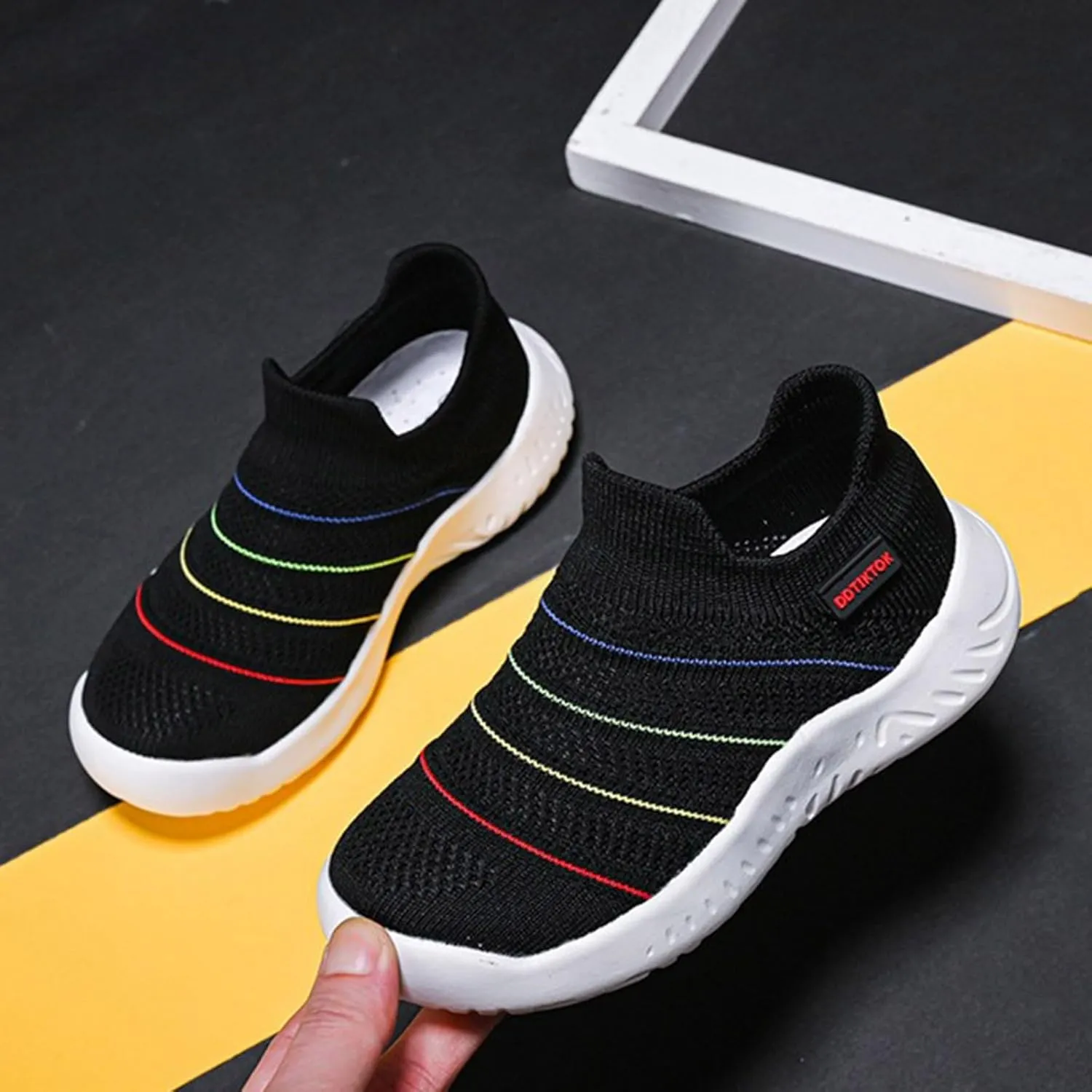 Kids Girls Boys Running Sneakers Lightweight Breathable Mesh Sports Shoes Girls Tennis Shoes Slip On Loafers