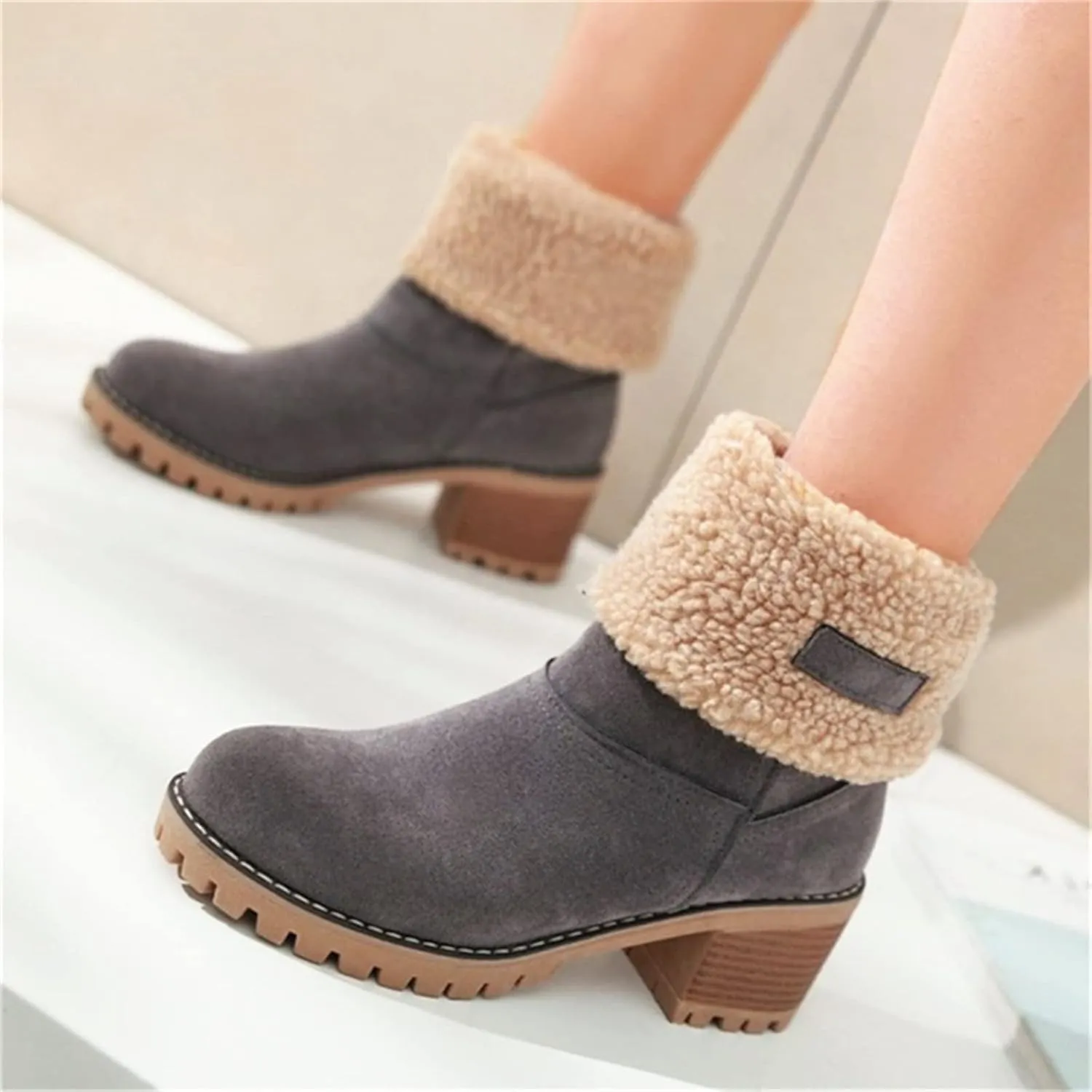 Ladmiple Winter Boots For Women Fashion Snow Boots Warm Fur Lined Ankle Booties Slip on Outdoor Walking Mid Calf Boots 2024