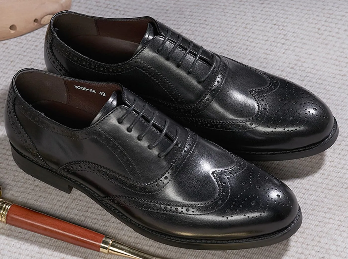 Mens Oxfords Formal Dress Suit Shoes Genunie Leather Wingtip Brogues Modern Shoes Men's Fashion Prom Wedding Business Casual Luxury Derby Comfortable Tuxedo Shoes for Men