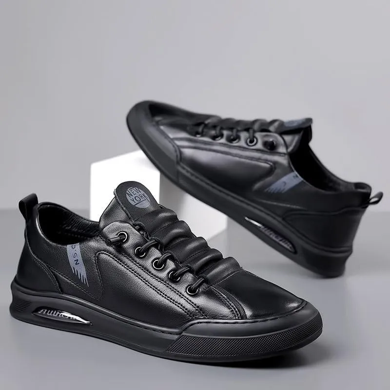 Modern Men's Wingtip Oxford Shoes with Brogue Detailing and Leather Sole for Formal Events