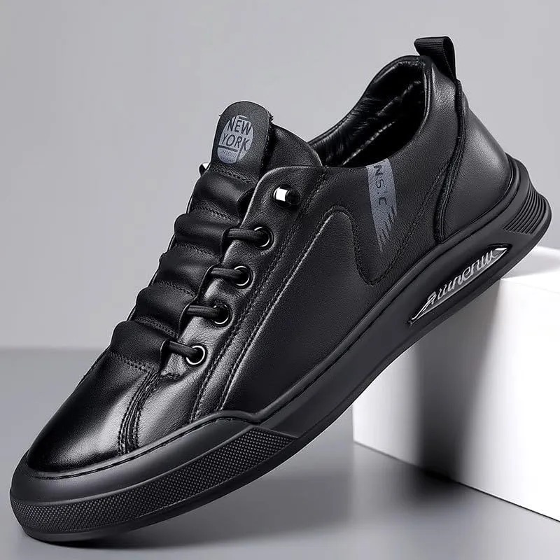 Modern Men's Wingtip Oxford Shoes with Brogue Detailing and Leather Sole for Formal Events