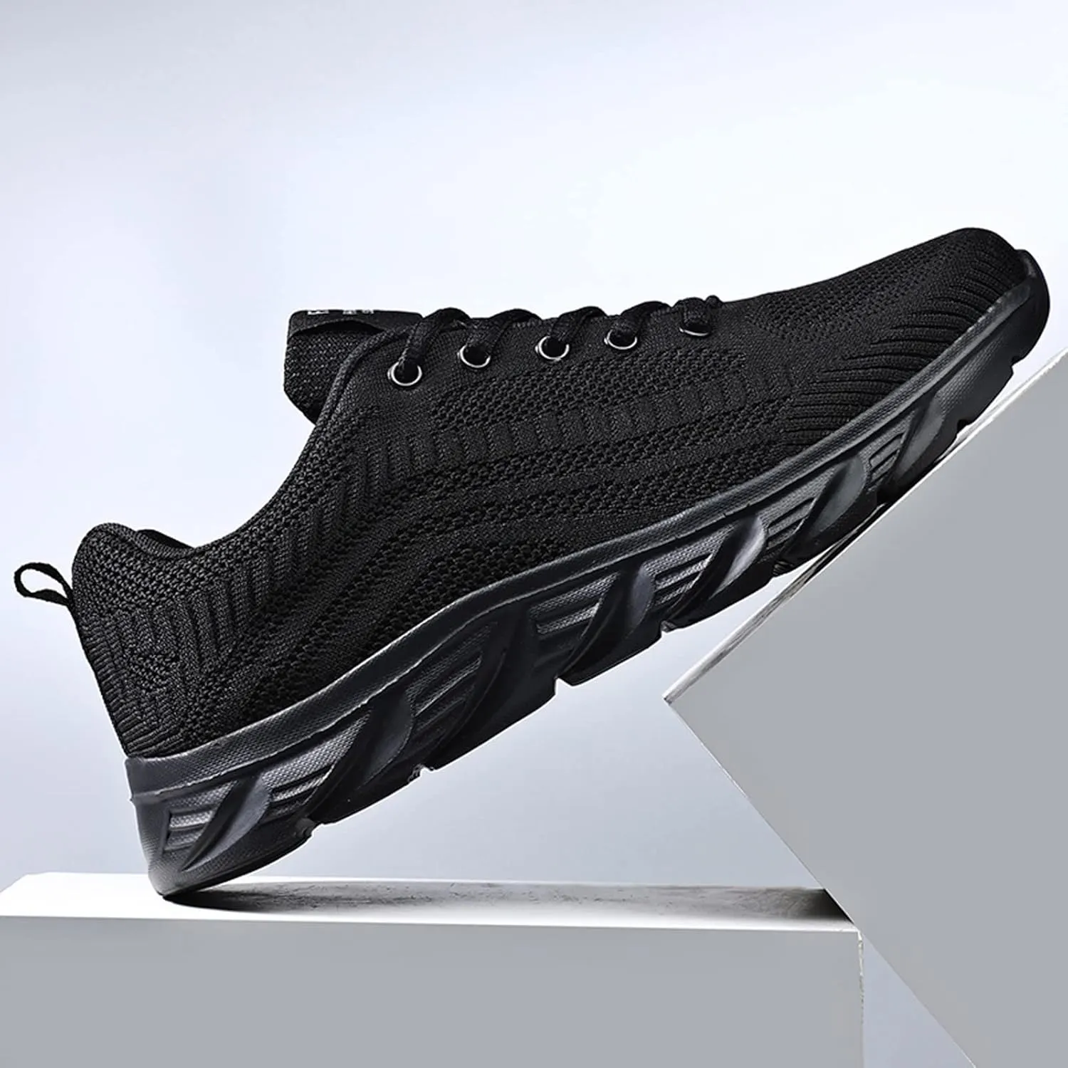 Running Shoes for Men Soft Cushions Athletic Low Top Mountaineering Classic Lightweight Mens Sneaker