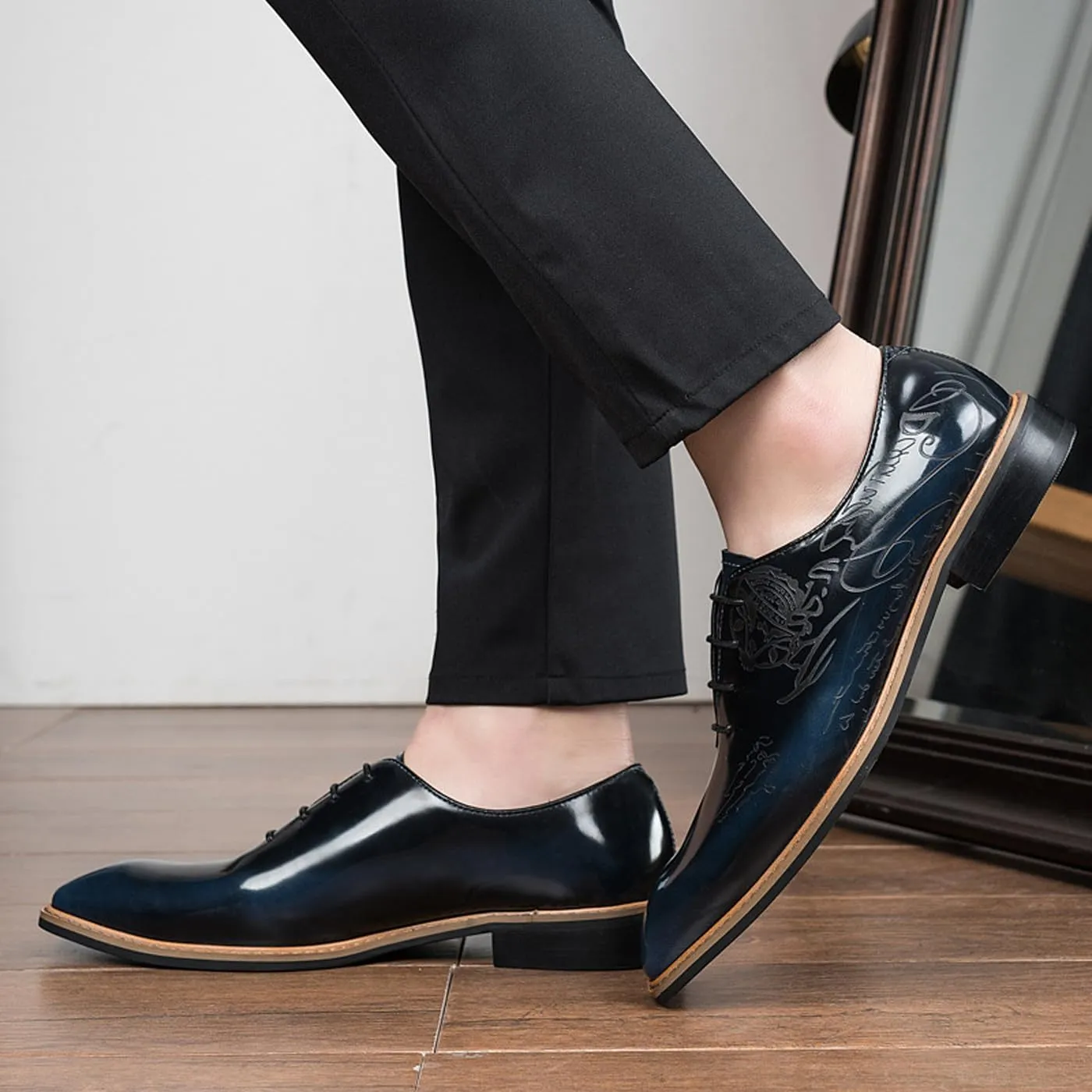 Santimon Men's Genuine Leather Oxford Dress Shoes | Handcrafted Brogue Derby for Business Casual/Wedding/Tuxedo | Formal Shoes with Engraved Detail