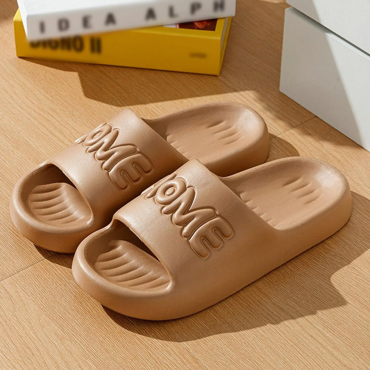 Shower Sandals Ultra Comfort Non-Slip Shower Sandals Indoor and Outdoor Non Slip Quick Drying Cloud Slides for Women with Arch Support