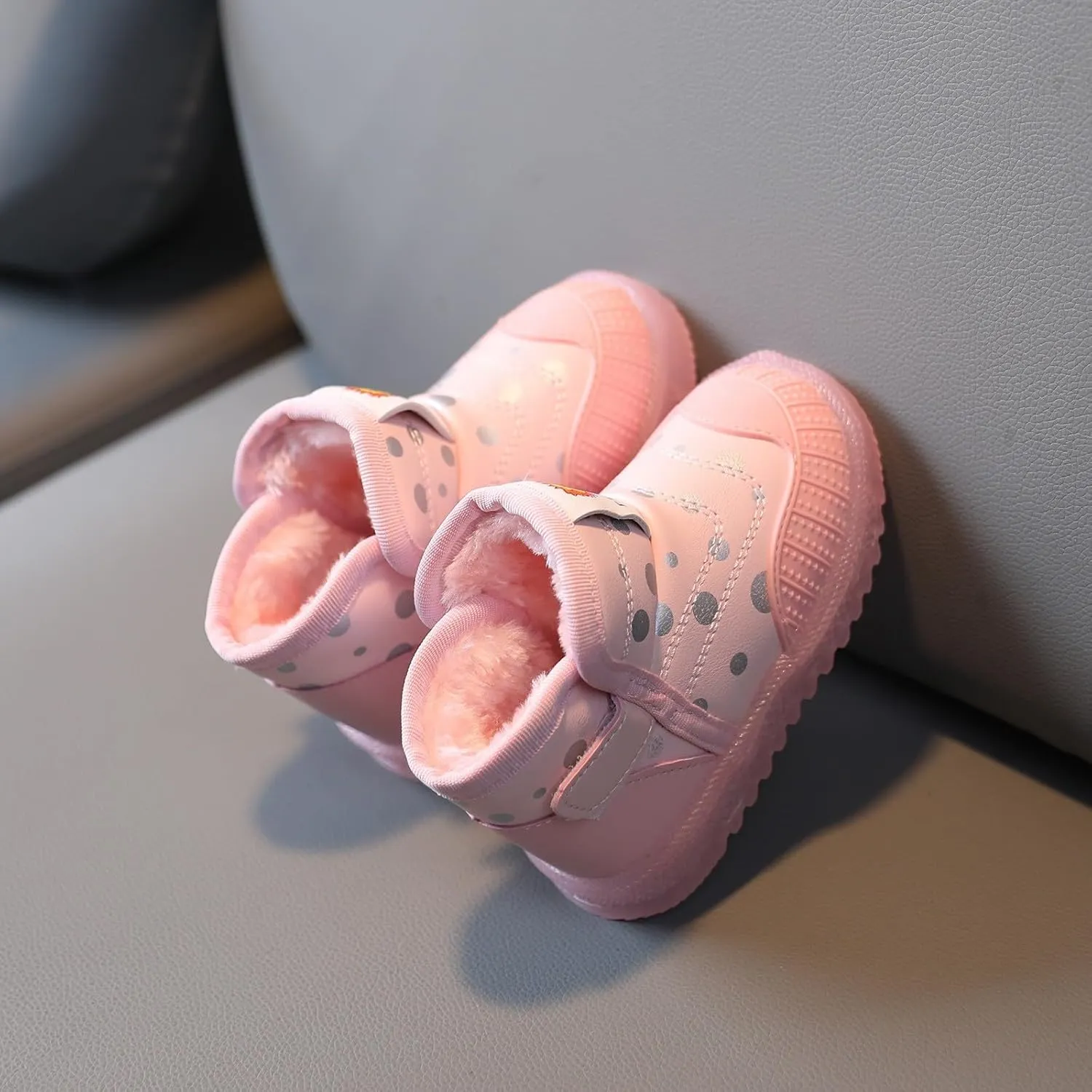 Toddler Girls Boys Light Up Shoes LED Cotton Warm Breathable Lightweight Walking Sneakers Winter Warm Snow Boots Size 5
