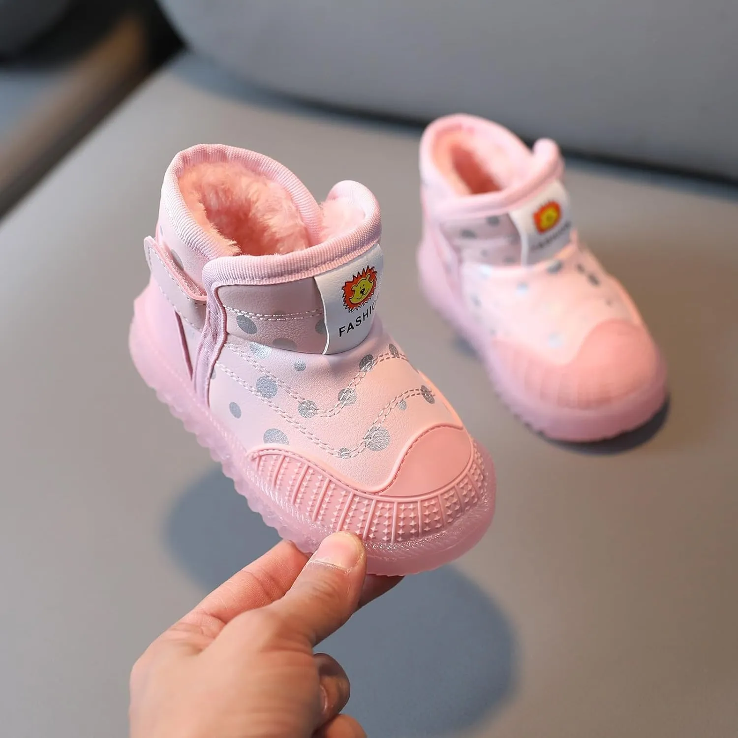 Toddler Girls Boys Light Up Shoes LED Cotton Warm Breathable Lightweight Walking Sneakers Winter Warm Snow Boots Size 5