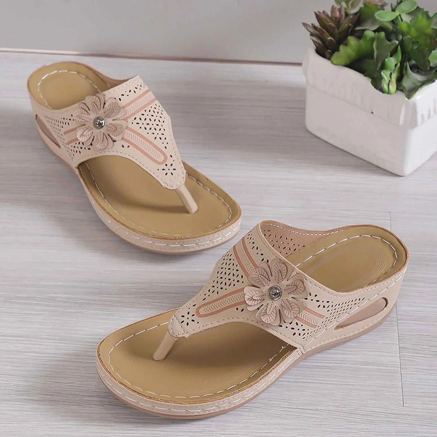 Women's Breathable Wedge Thong Sandals Lightweight Summer Beach Slides For Walking Travel Casual Outdoor Footwear