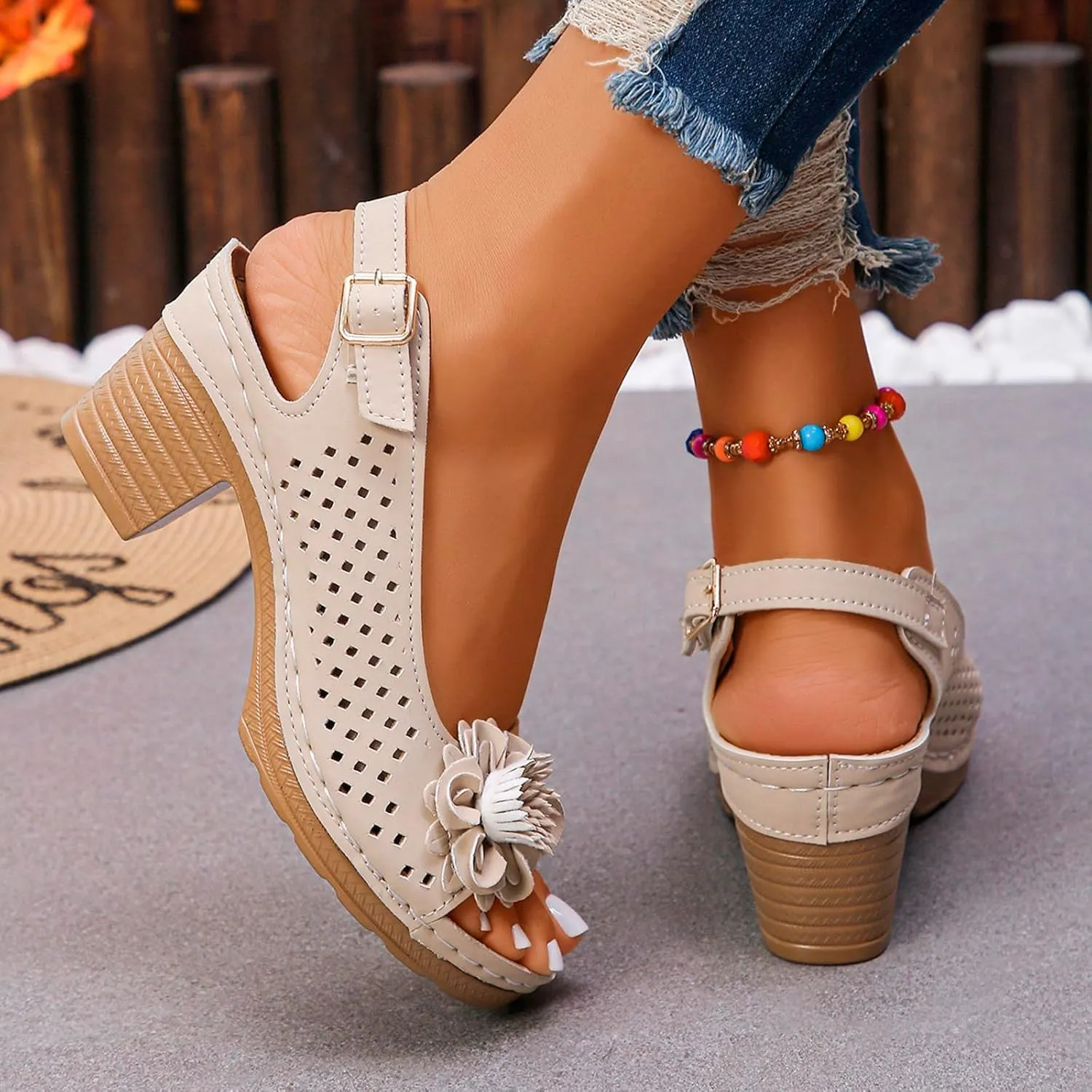Women's Sandals Summer Open Toe Ankle Buckle Heel Cut Out Vamp Peep Toe Sandals Slingback Casual Solid Color Hollow Out Floral Sandal Dressy Wedding Dance Shoes 2025