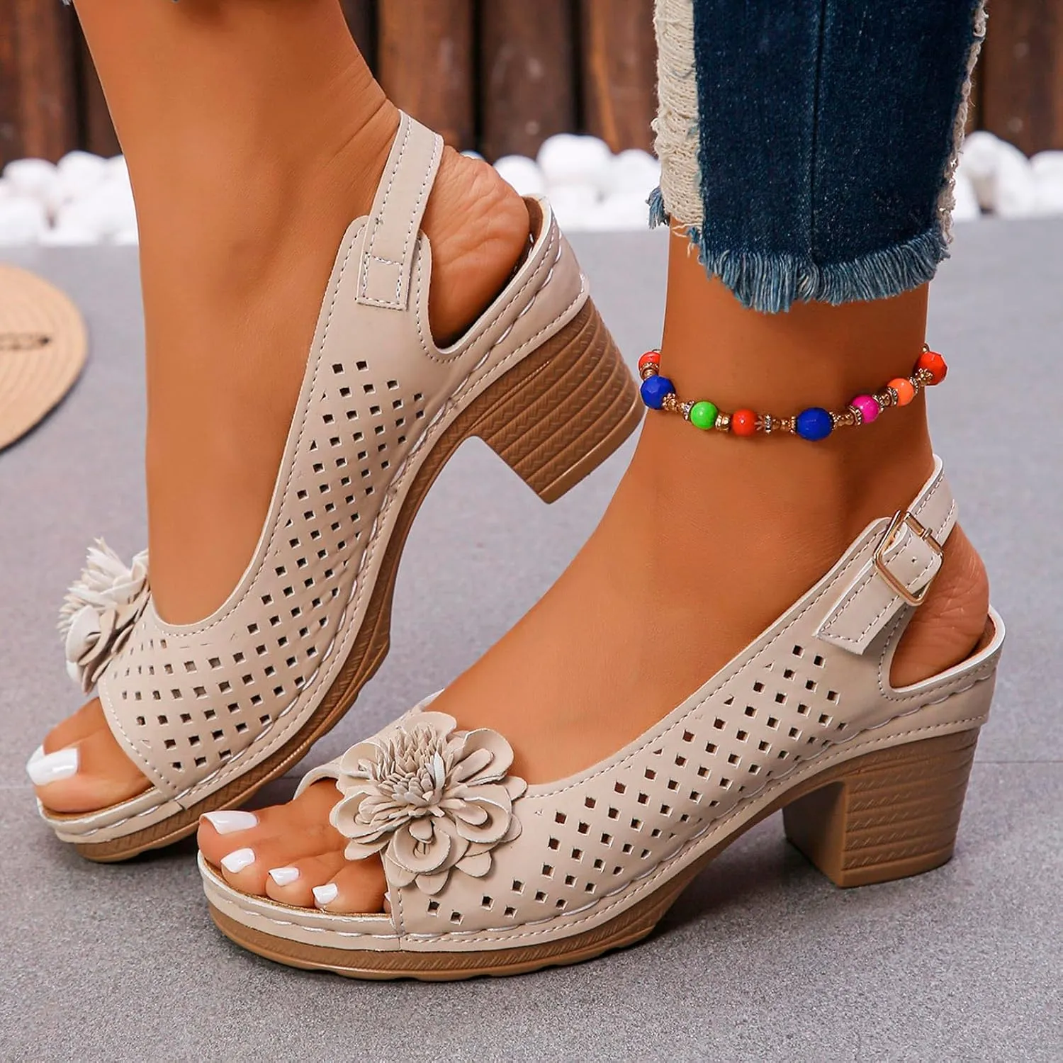 Women's Sandals Summer Open Toe Ankle Buckle Heel Cut Out Vamp Peep Toe Sandals Slingback Casual Solid Color Hollow Out Floral Sandal Dressy Wedding Dance Shoes 2025