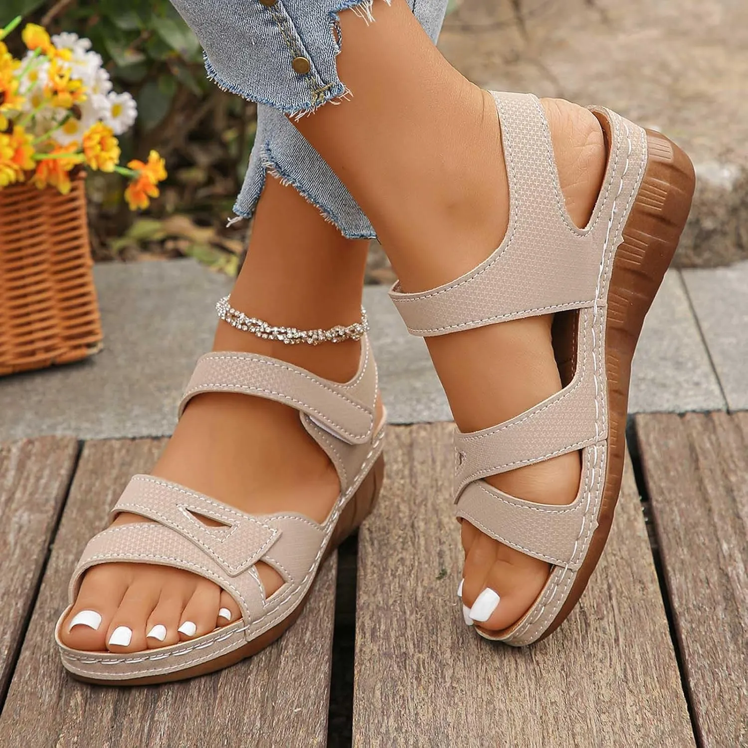 Women's Summer Fashion Leather Sandals Breathable Comfortable Lightweight Shoes Sandal Low Heel